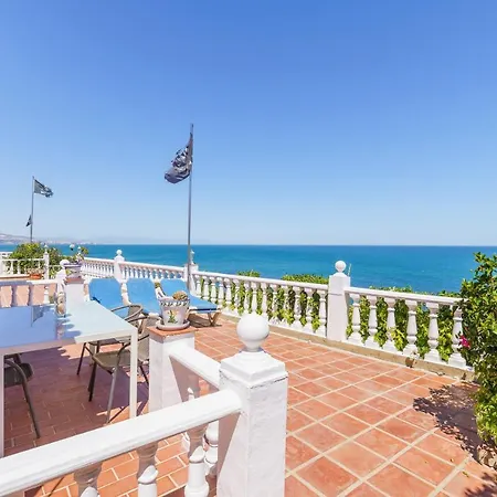 12 House In Front Of The Sea Fuengirola